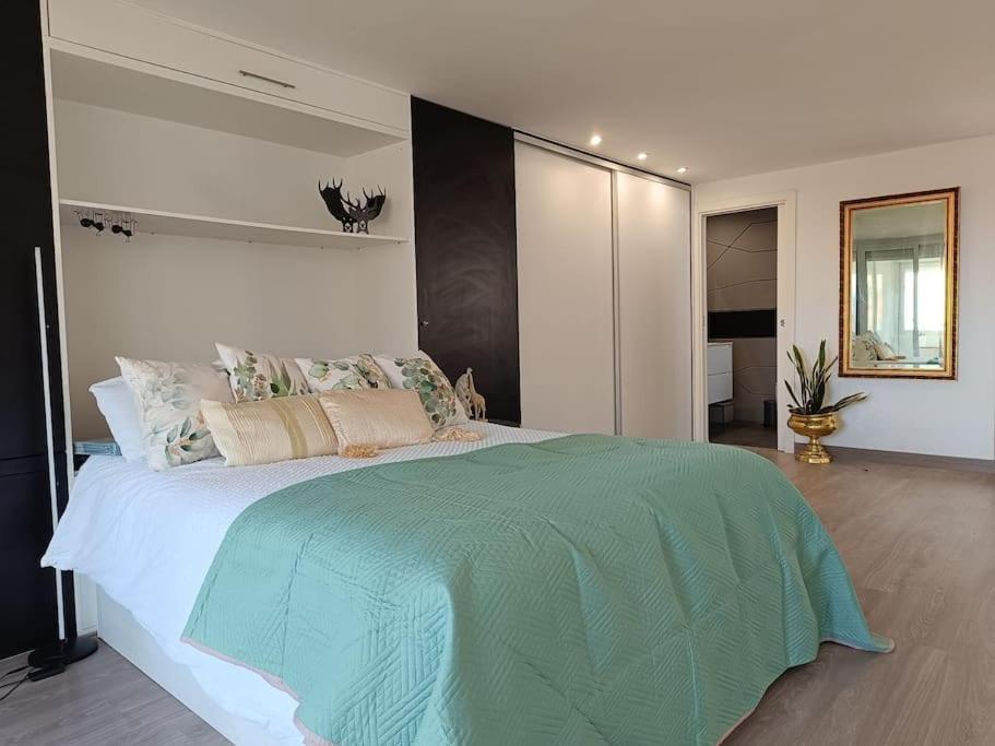 Spacious Studio By The University San Vicente Raspeig Luaran gambar